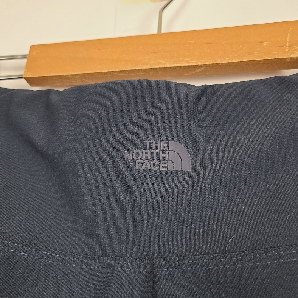 The North Face women's nautical navy blue high-waist straight leg pants, sz M - Picture 4 of 7
